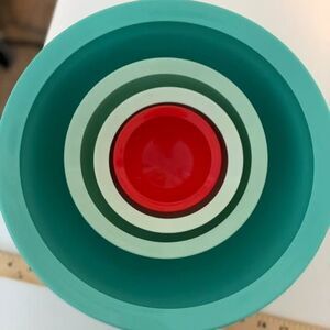 set of 4 Cali mixing bowl set